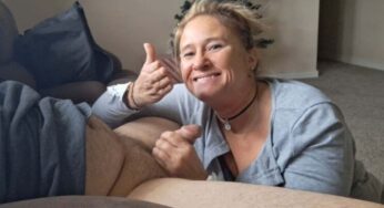 HeyitsJulia milf ağızda sakso yapıp yutkura boşalttırıyor